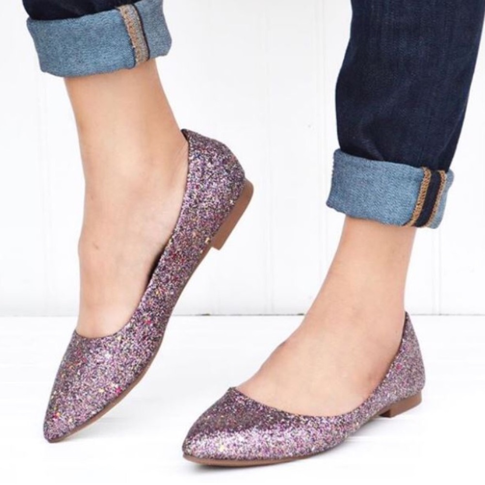 Weeboo size 6 “Doris” Fuchsia Glitter Slip On Pointy Toe Flats